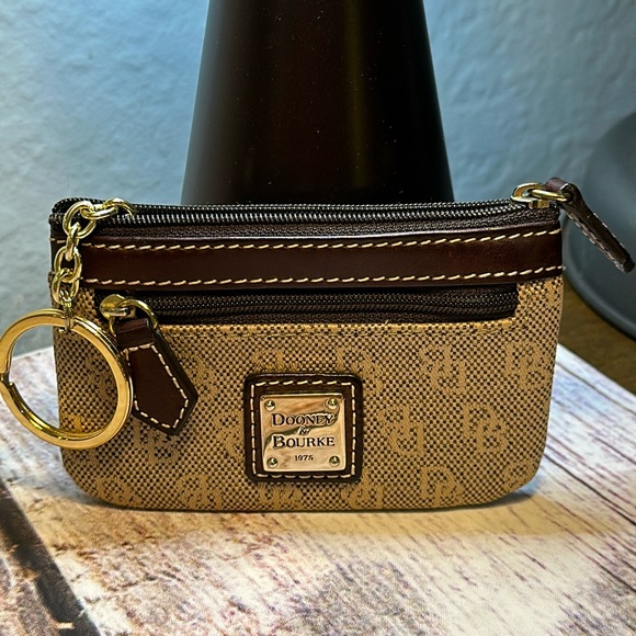 Dooney & Bourke Handbags - Dooney & Bourke Keychain Wallet • RARE!